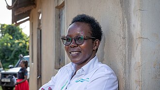 Agnes Apio ist Projektkoordinatorin bei RHU Projektkoordinatorin Agnes Apio